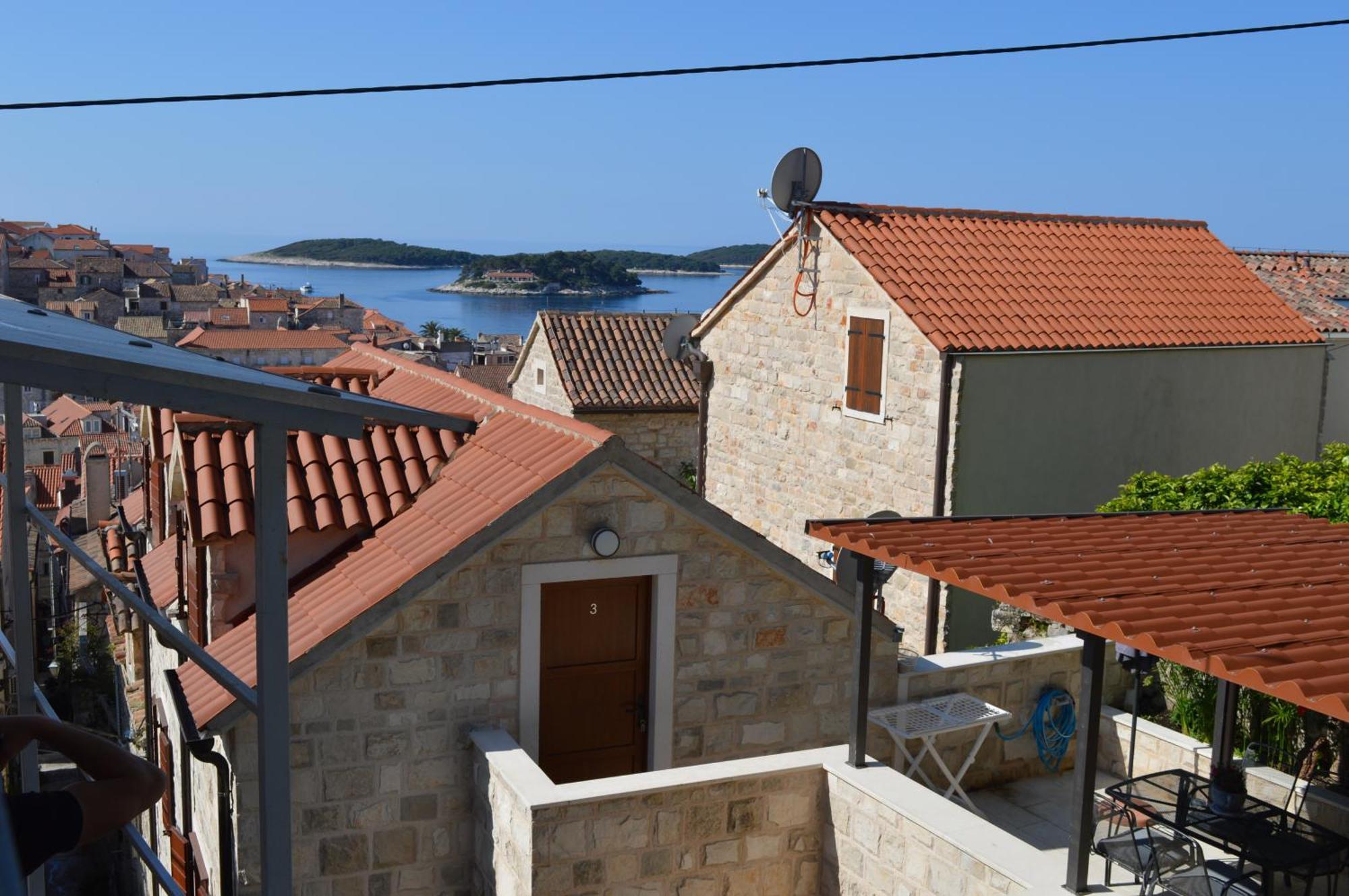 Lea Hvar Town