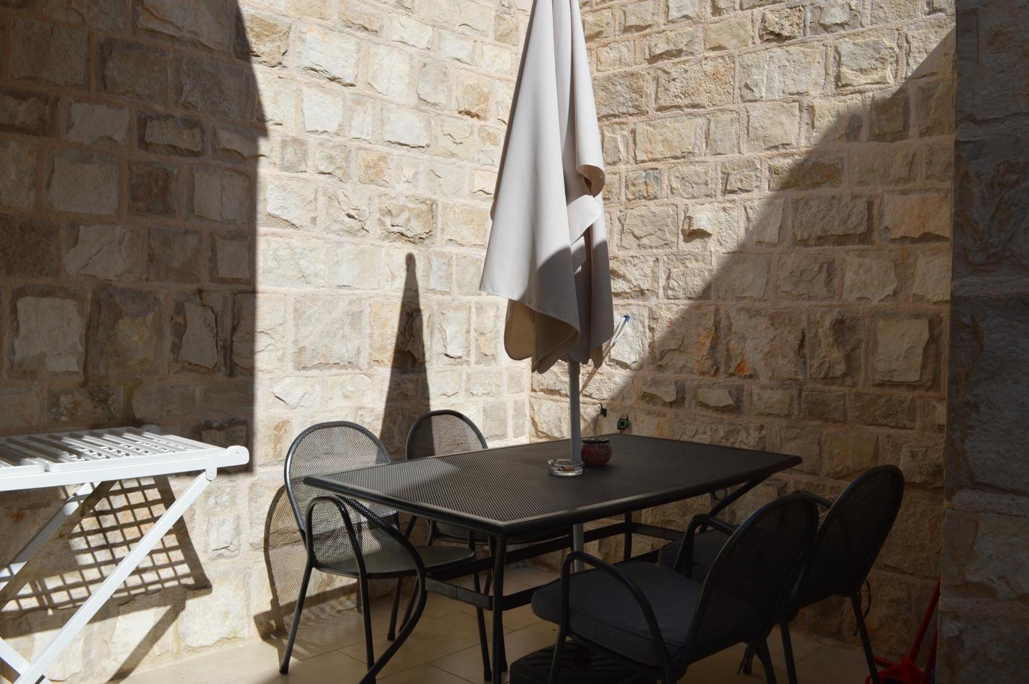 Lea Apartma